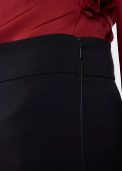 Clean crepe trousers