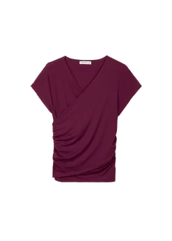 Drape travel top
