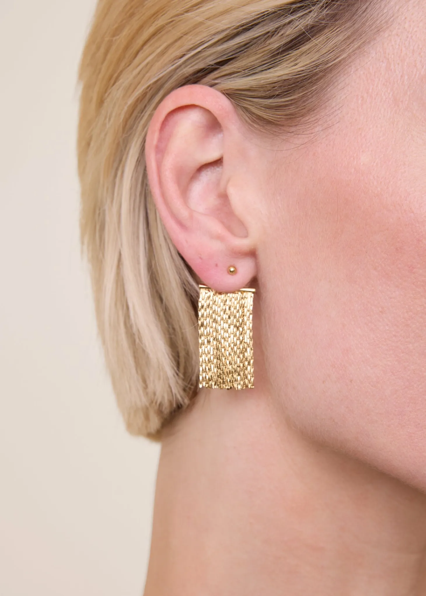 Gold plated behind-the-earring