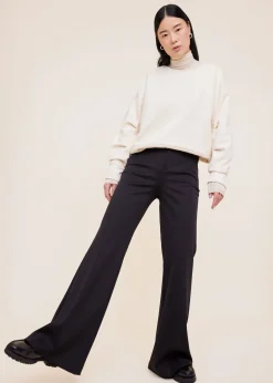 Hightech flaired broek
