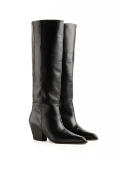 Leather boot