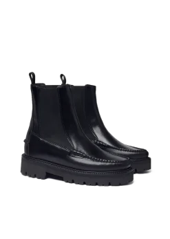 Leather chelsea boots