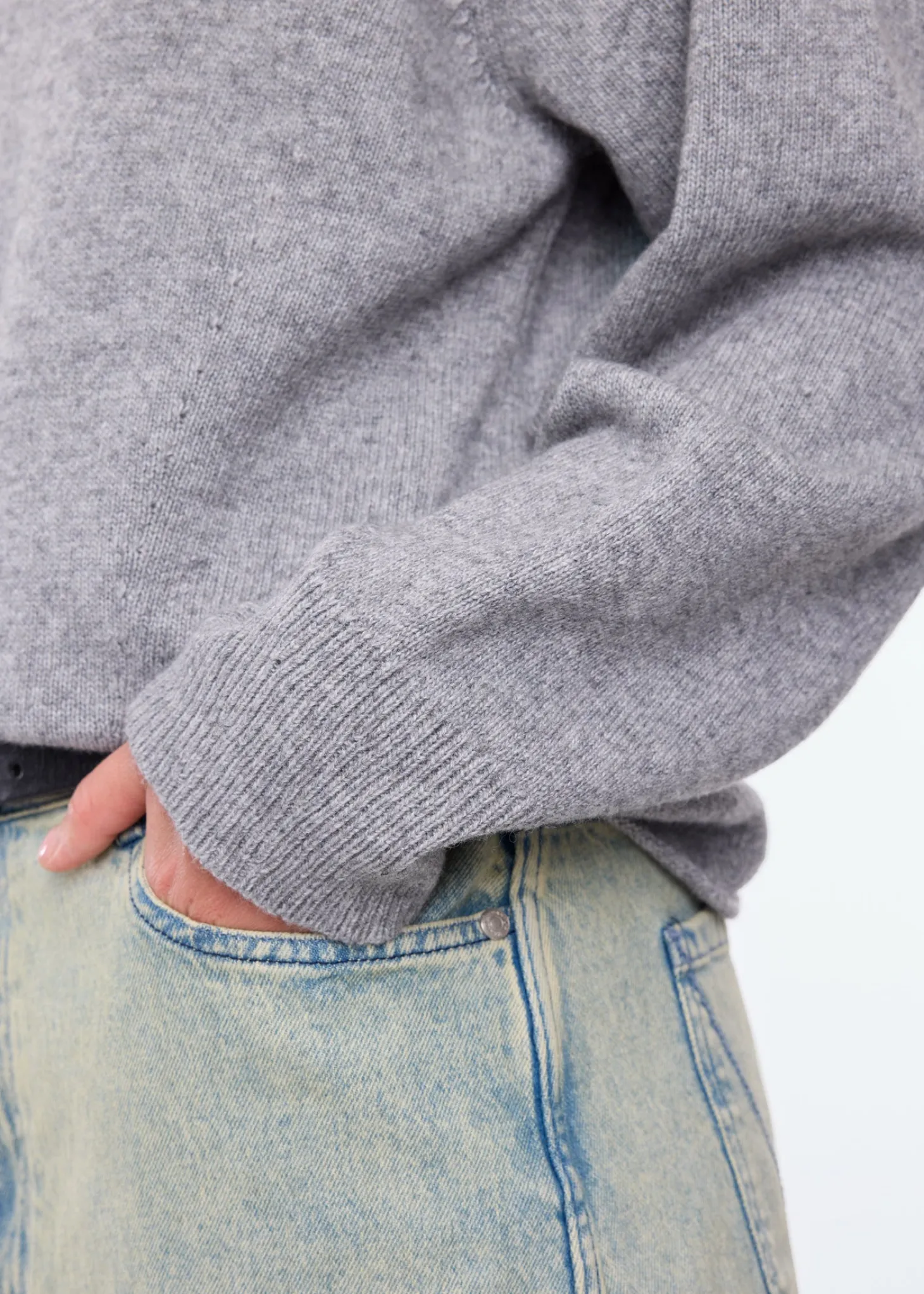 Loose v neck sweater