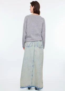 Loose v neck sweater