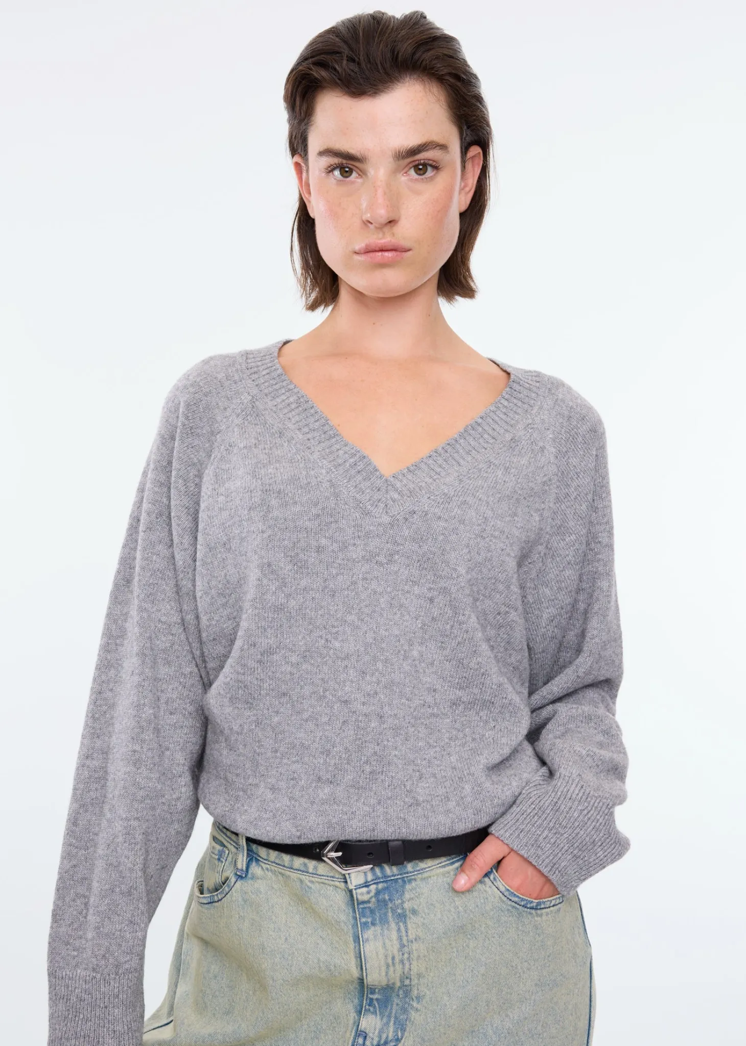 Loose v neck sweater