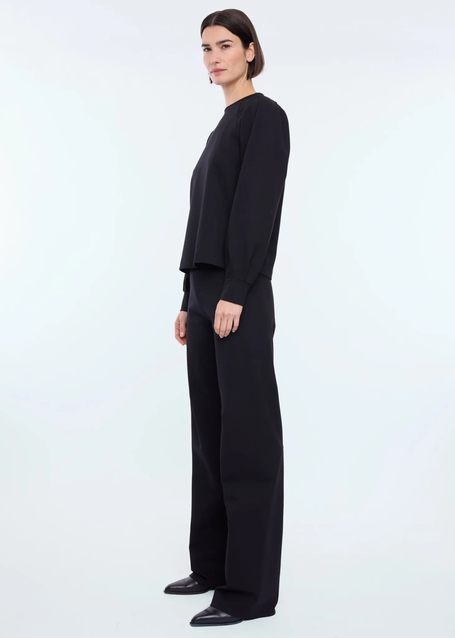 Pleated sleeve punto top