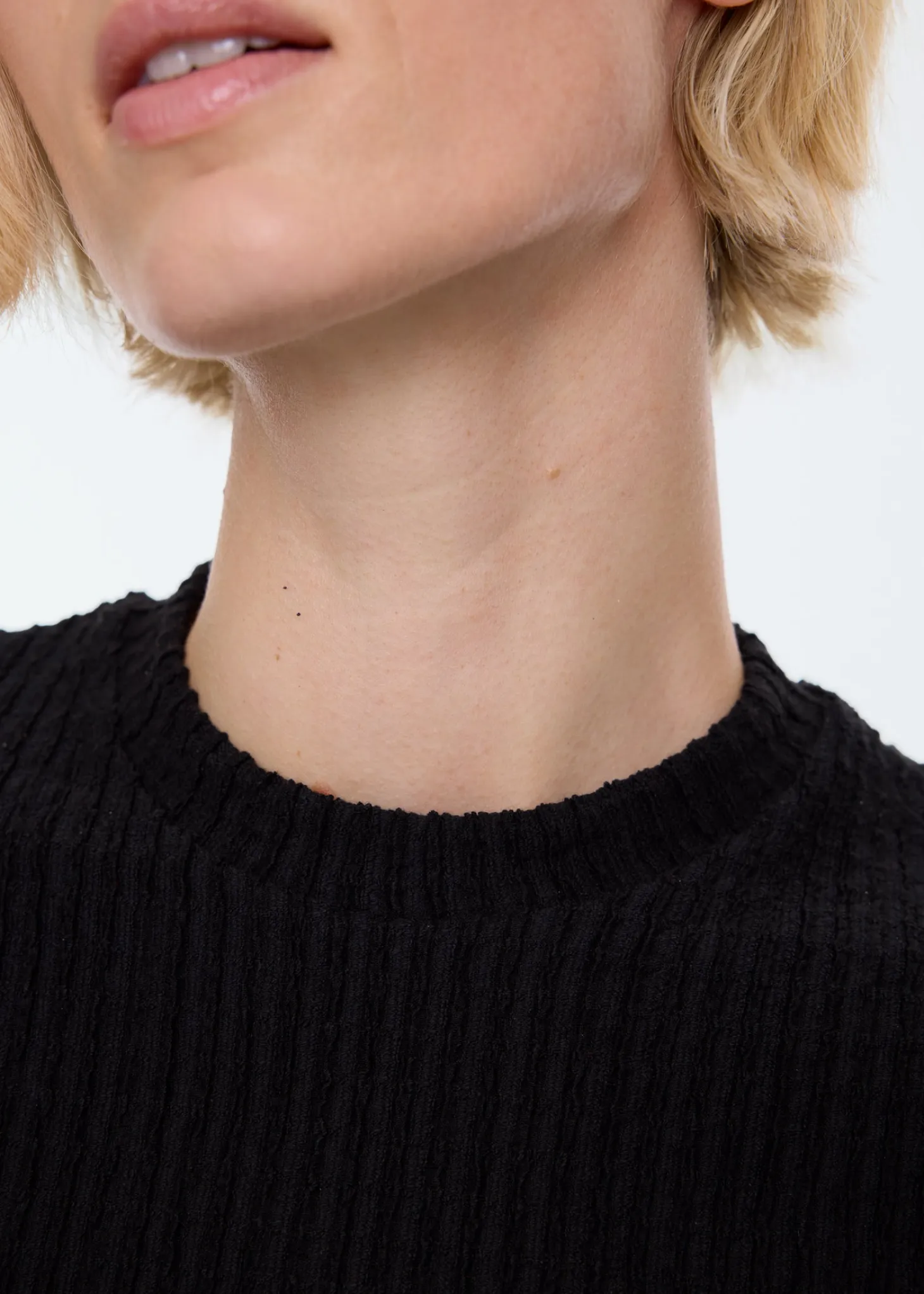 Second skin structure top