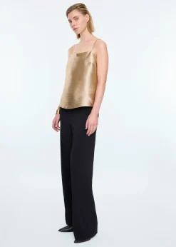 Strap metallic top