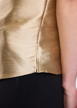 Strap metallic top