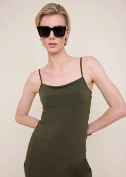 Thin strap travel top