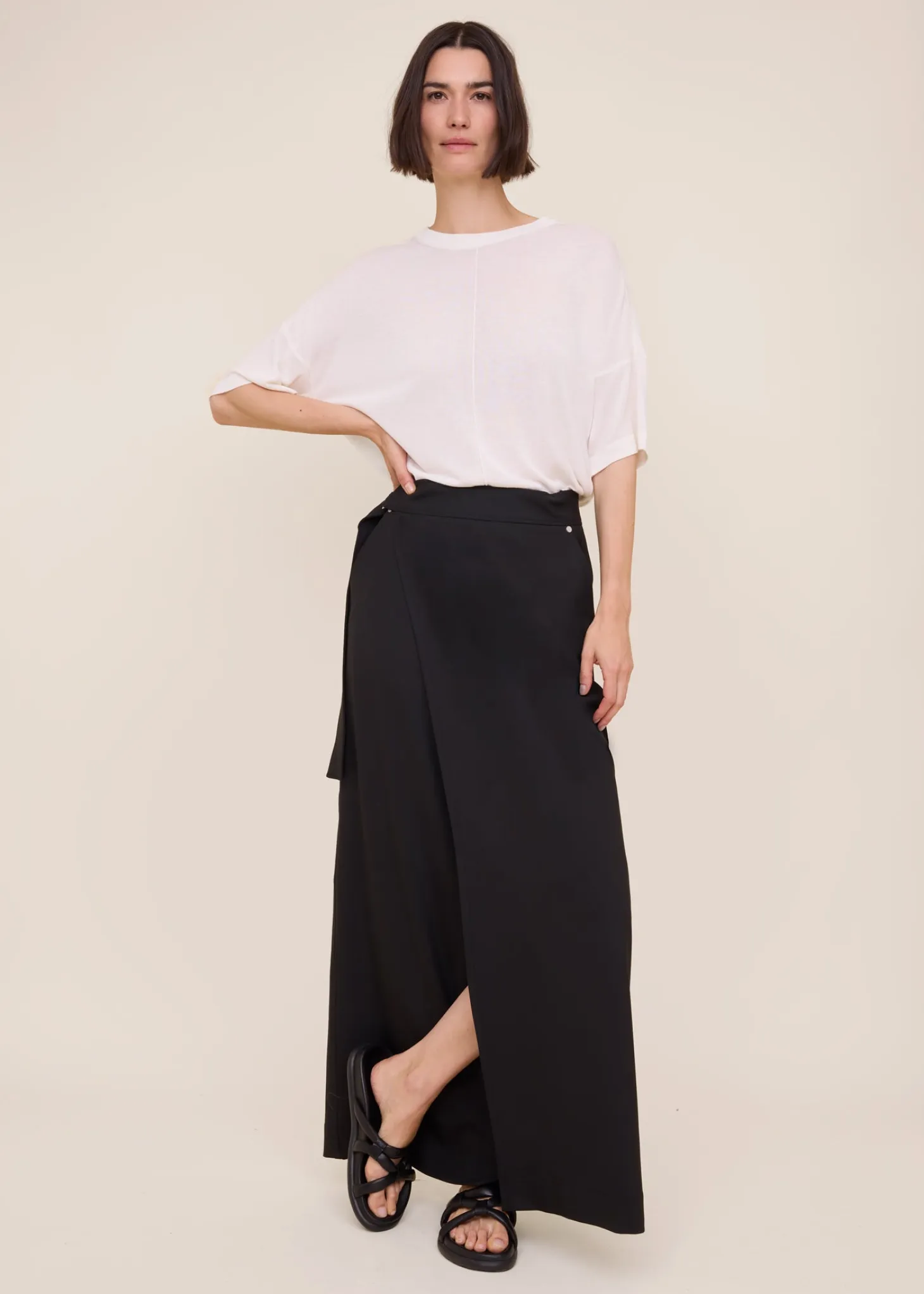 Utility soft wrap skirt